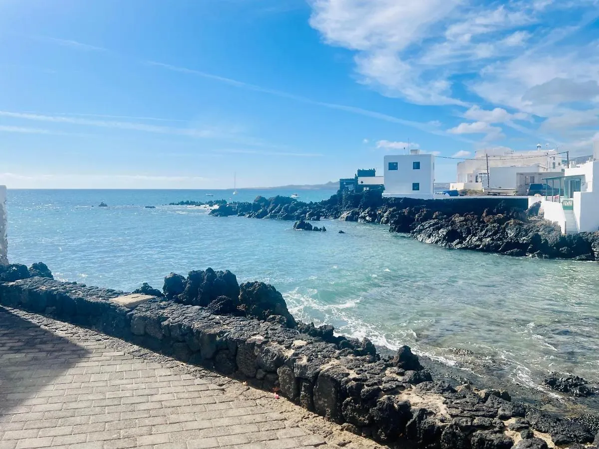 Canaryislandshost L Cala Punta Mujeres España